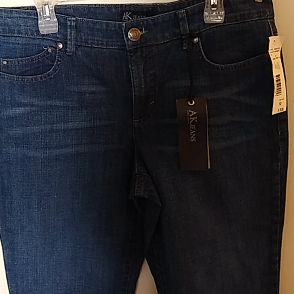 Anne Klein Capri Jeans - Picture 2 of 7